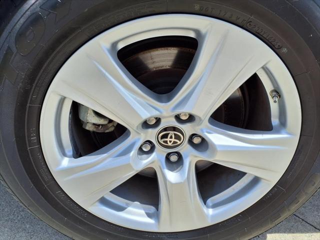 used 2023 Toyota Highlander car, priced at $33,999