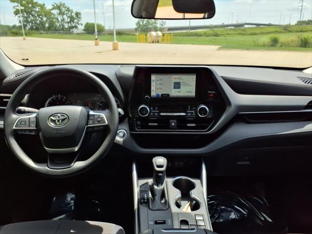 used 2023 Toyota Highlander car, priced at $33,999