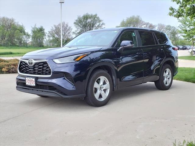 used 2023 Toyota Highlander car, priced at $33,999