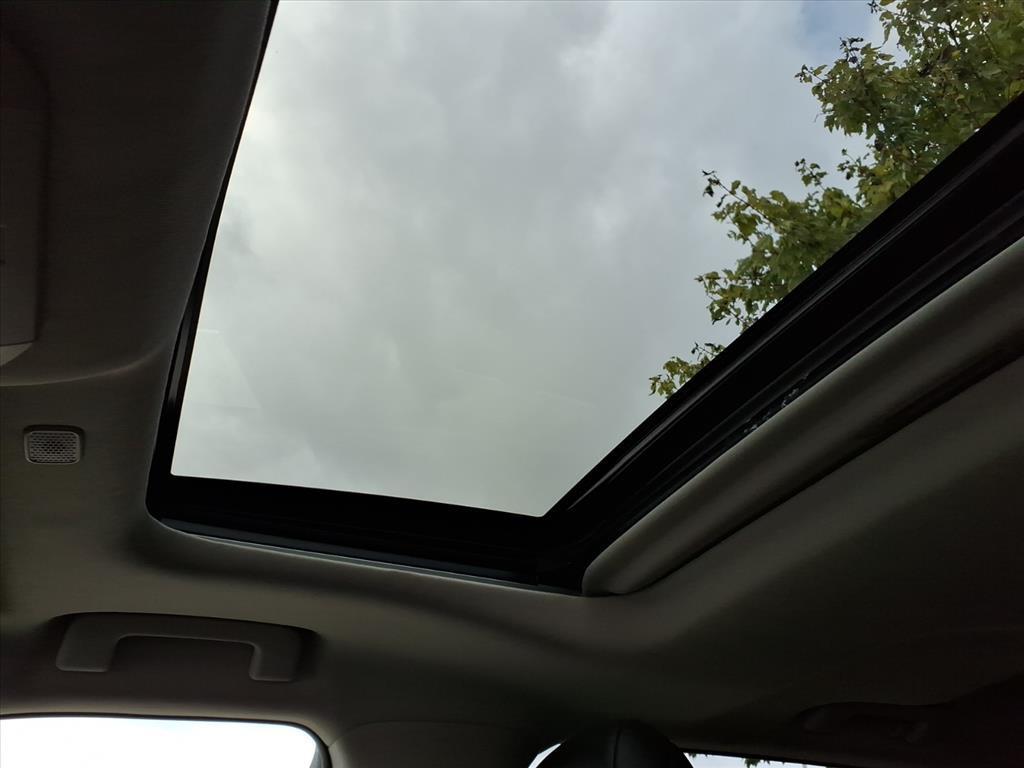 used 2023 Toyota Highlander car, priced at $37,999