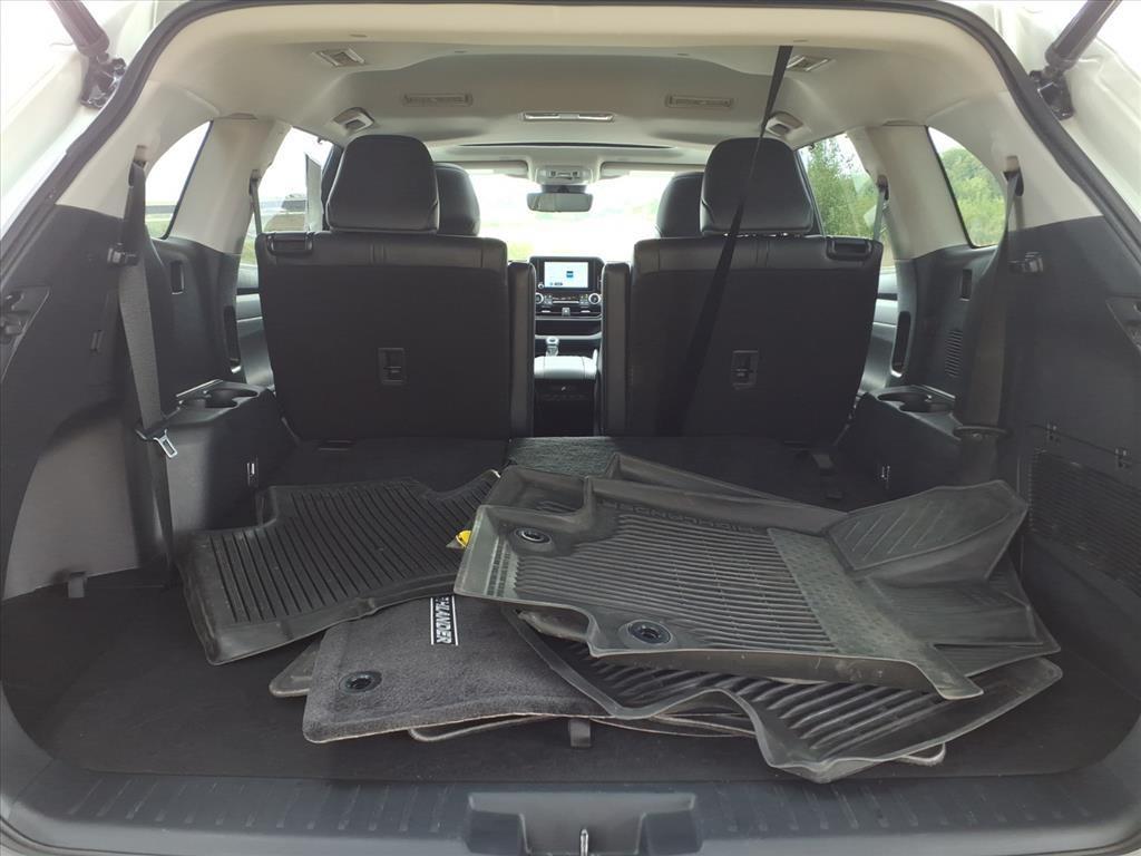 used 2023 Toyota Highlander car, priced at $37,999