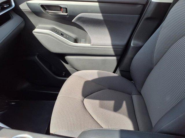 used 2024 Toyota Highlander Hybrid car, priced at $42,999