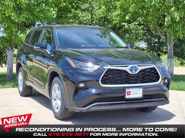 used 2024 Toyota Highlander Hybrid car, priced at $42,999