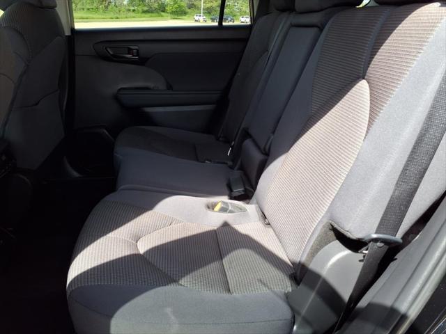 used 2024 Toyota Highlander Hybrid car, priced at $40,988