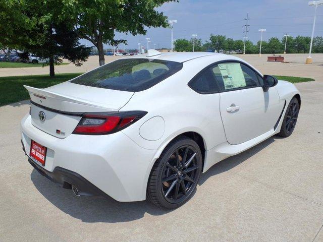new 2025 Toyota GR86 car, priced at $34,669