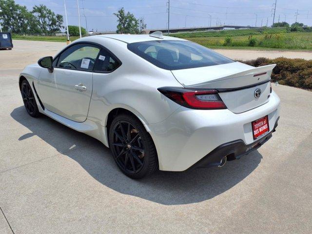 new 2025 Toyota GR86 car, priced at $34,669