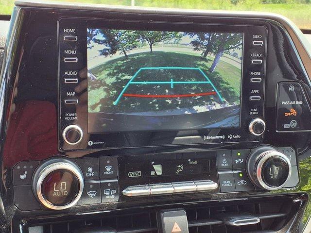 used 2022 Toyota Highlander car, priced at $41,999
