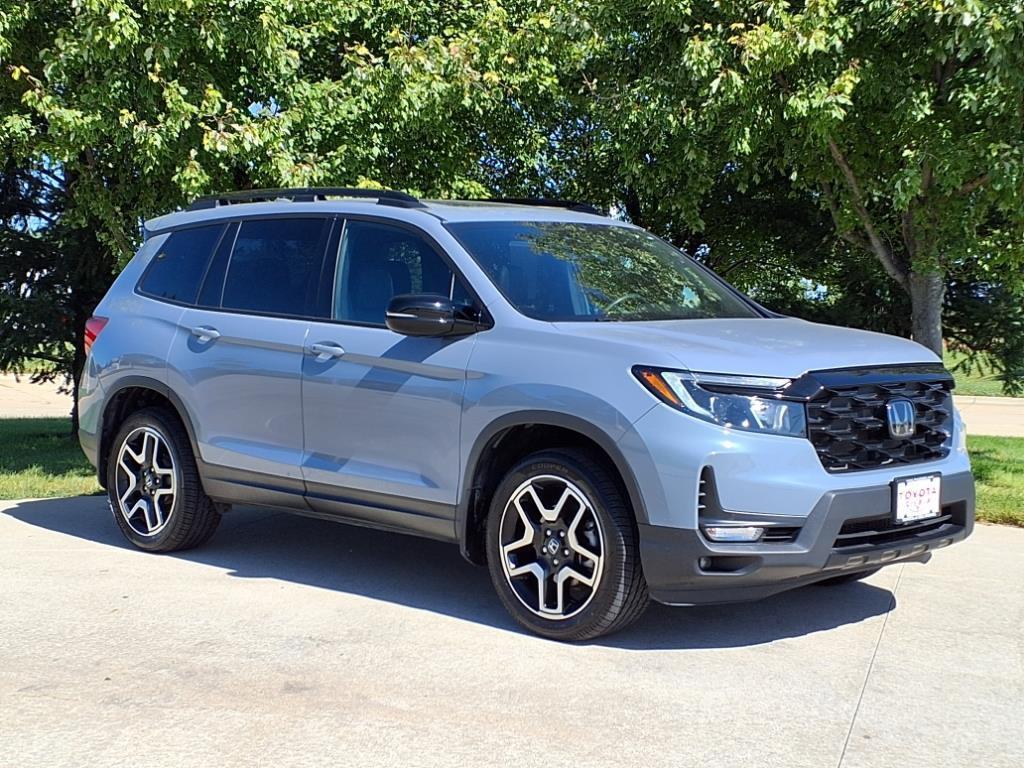 used 2022 Honda Passport car, priced at $34,999