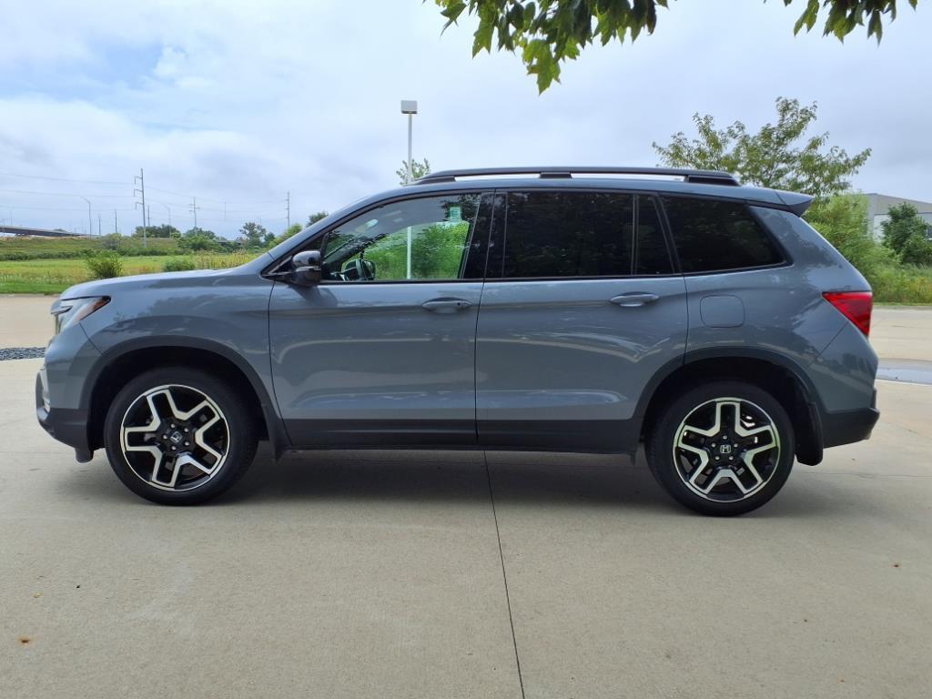 used 2022 Honda Passport car, priced at $34,999