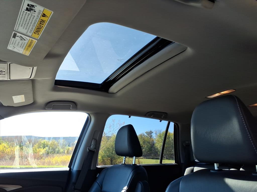 used 2021 Honda Pilot car, priced at $26,999