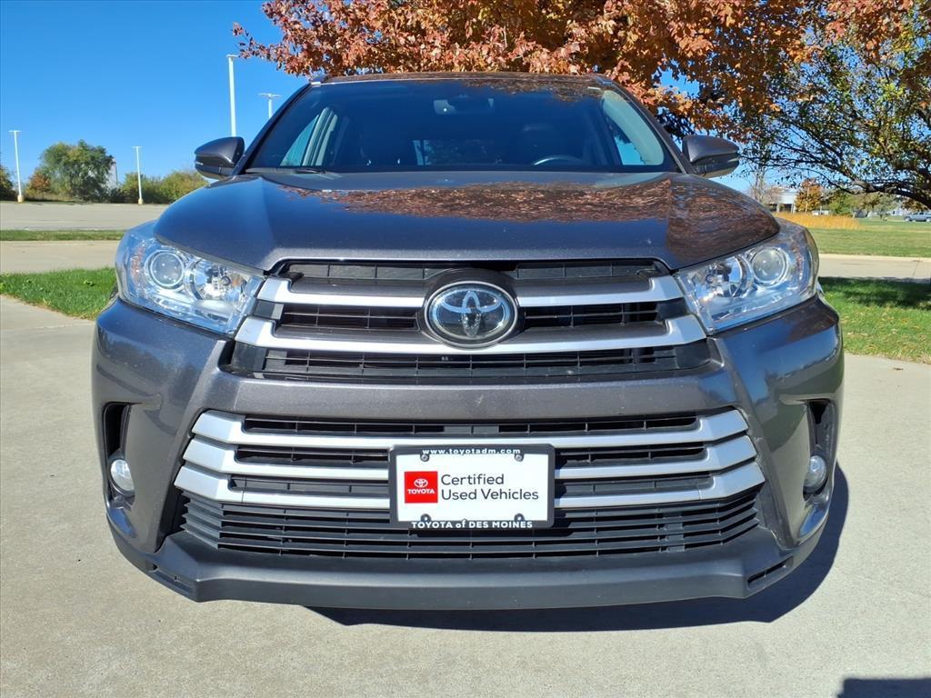 used 2019 Toyota Highlander car, priced at $24,999
