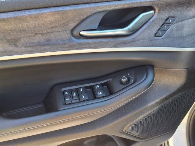 used 2024 Jeep Grand Cherokee car, priced at $39,999