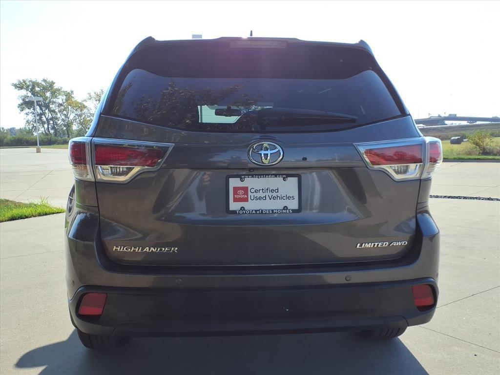 used 2016 Toyota Highlander car, priced at $22,999