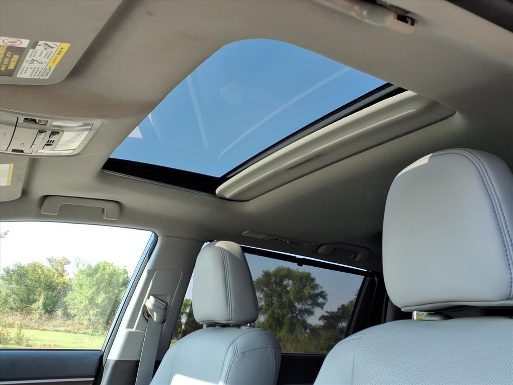 used 2016 Toyota Highlander car, priced at $22,999