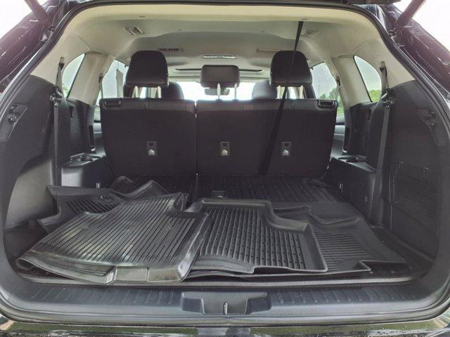 used 2021 Toyota Highlander car, priced at $34,999