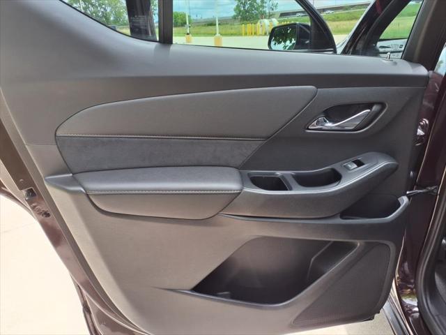 used 2023 Chevrolet Traverse car, priced at $40,999