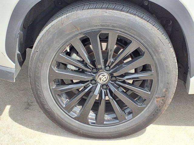 used 2024 Toyota Highlander car, priced at $45,999