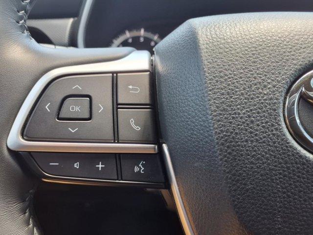 used 2024 Toyota Highlander car, priced at $45,510