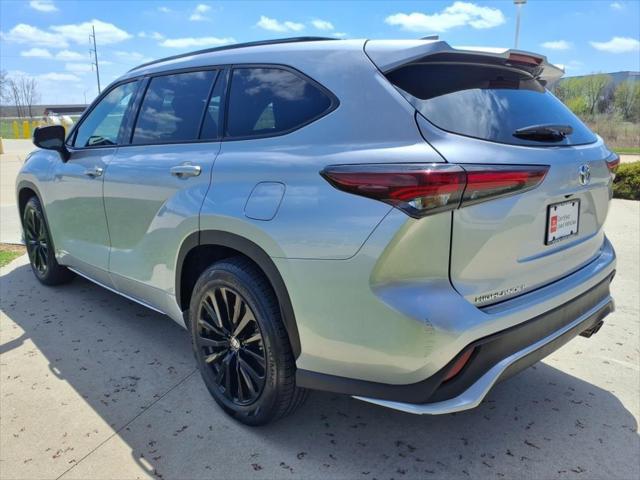 used 2024 Toyota Highlander car, priced at $44,988