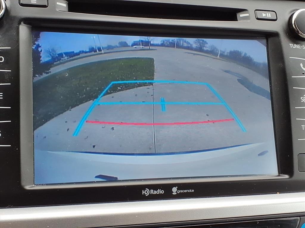 used 2015 Toyota Highlander car, priced at $21,999