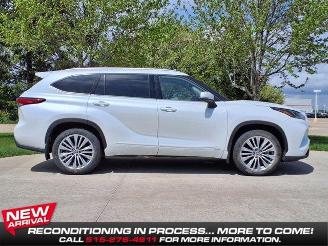 used 2023 Toyota Highlander Hybrid car, priced at $53,999