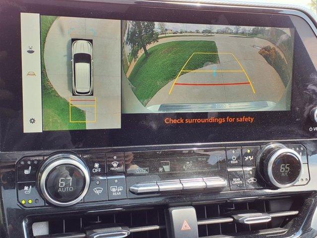 used 2023 Toyota Highlander Hybrid car, priced at $53,999
