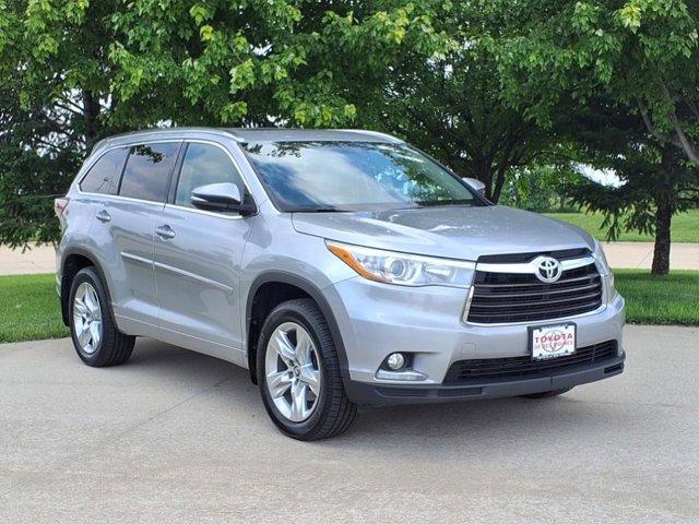 used 2016 Toyota Highlander car, priced at $21,999