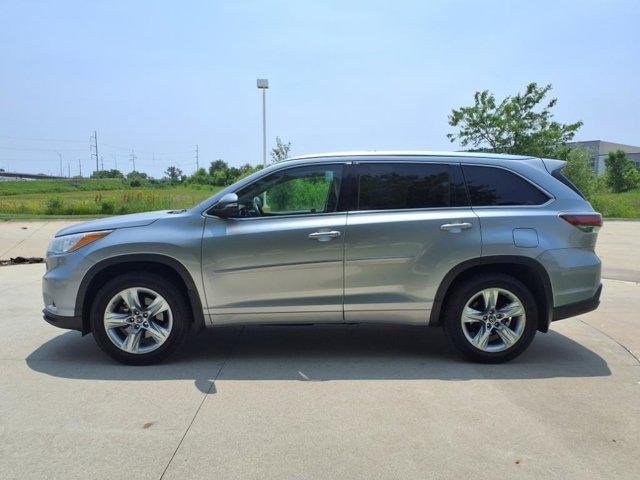 used 2016 Toyota Highlander car, priced at $21,999