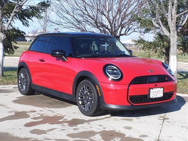 used 2025 MINI Hardtop car, priced at $30,988