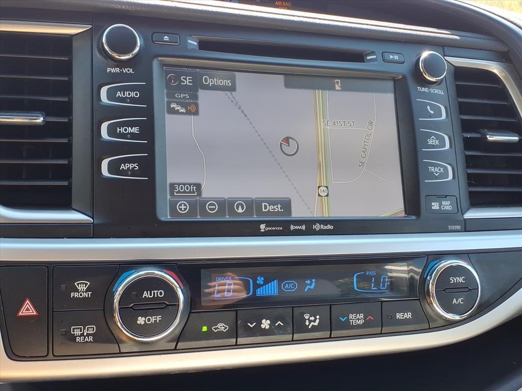 used 2019 Toyota Highlander car, priced at $28,999