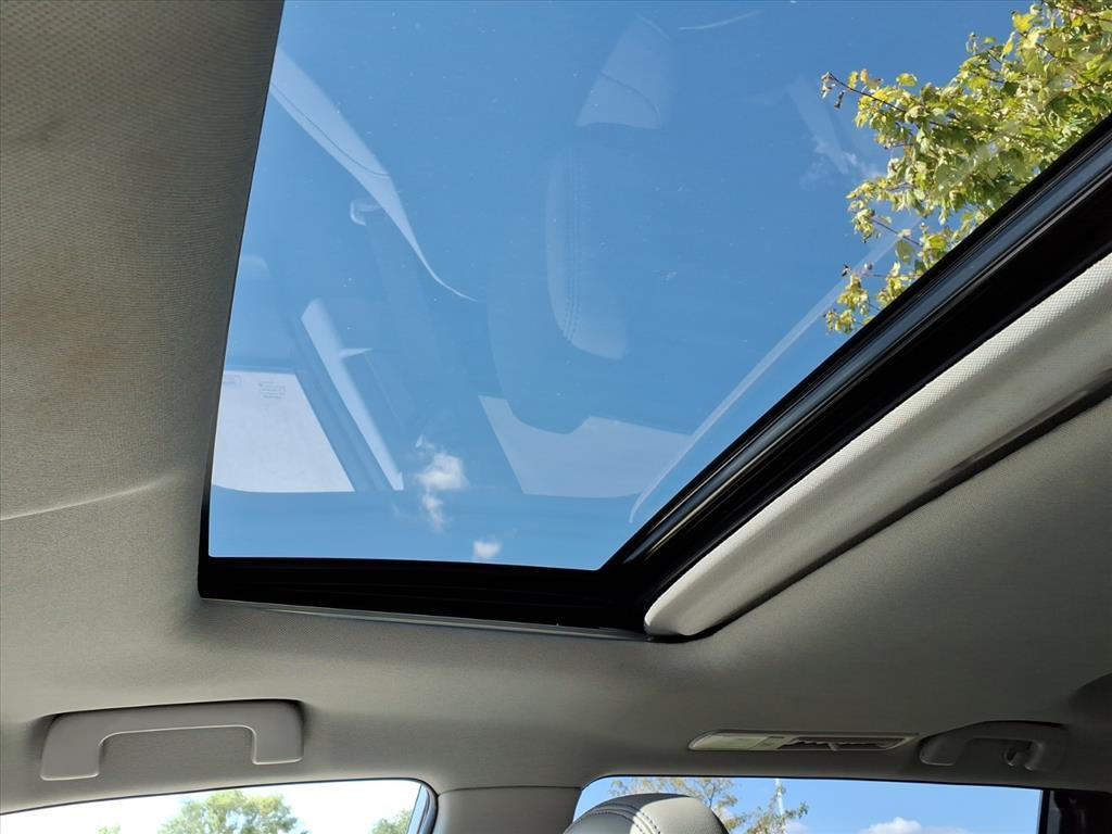 used 2019 Toyota Highlander car, priced at $28,999