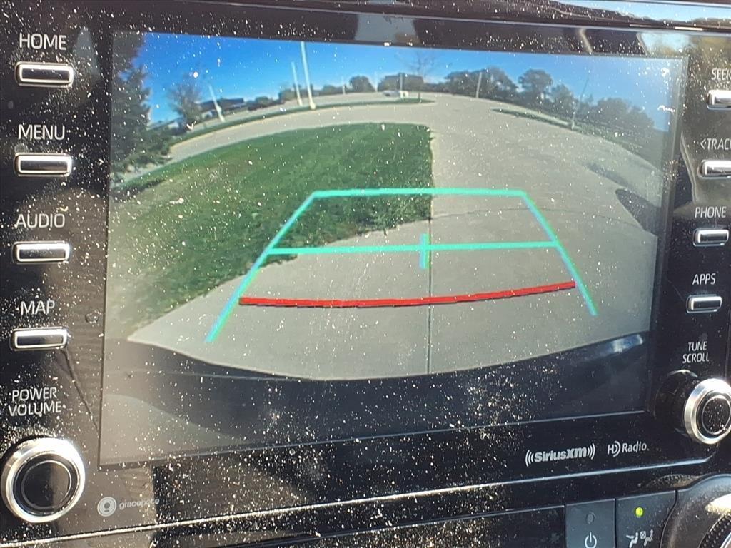 used 2020 Toyota Highlander car, priced at $25,999