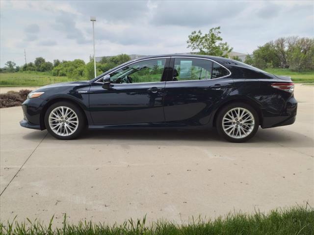 used 2020 Toyota Camry Hybrid car, priced at $27,488
