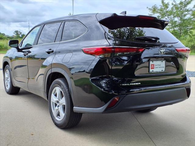 used 2023 Toyota Highlander car, priced at $33,999