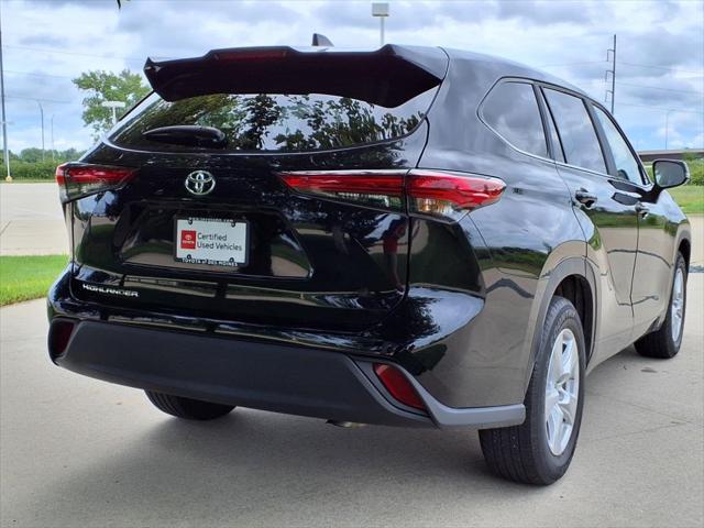used 2023 Toyota Highlander car, priced at $33,999