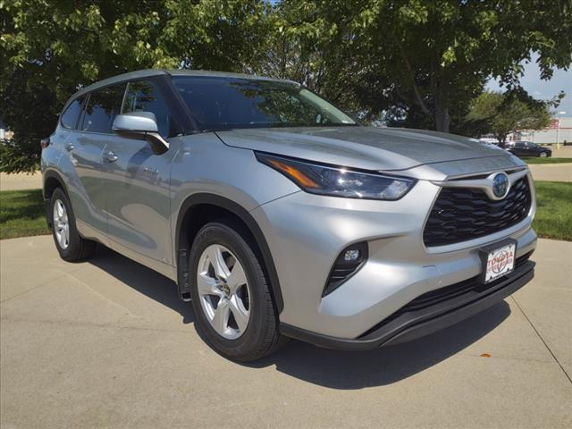 used 2021 Toyota Highlander Hybrid car, priced at $35,988