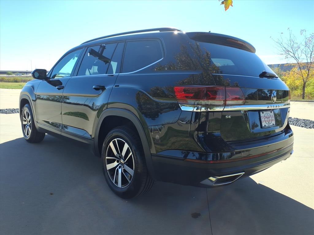 used 2021 Volkswagen Atlas car, priced at $25,999