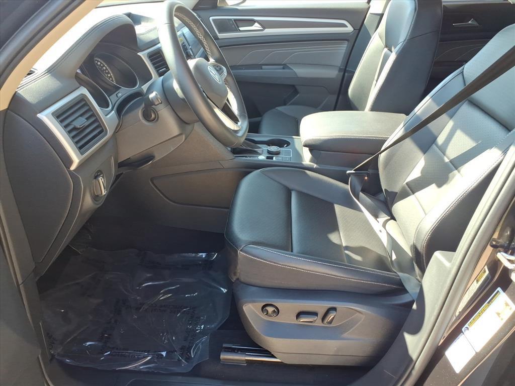used 2021 Volkswagen Atlas car, priced at $25,999