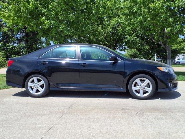 used 2014 Toyota Camry car, priced at $15,999