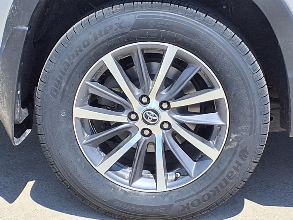 used 2018 Toyota Highlander car, priced at $21,999