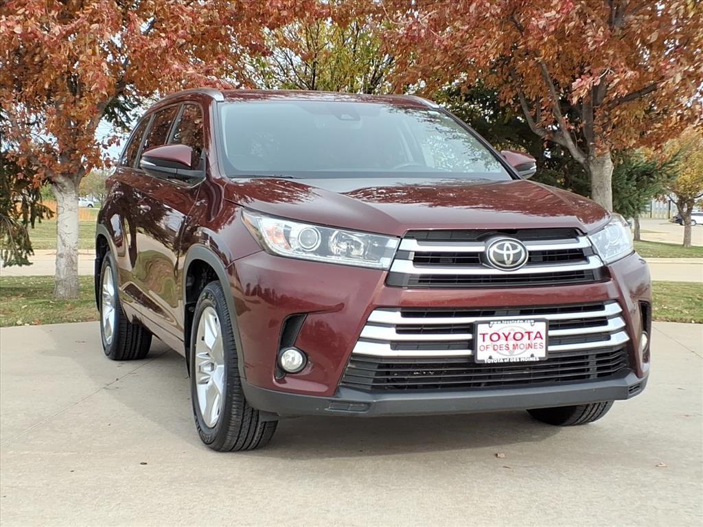 used 2017 Toyota Highlander car, priced at $18,999