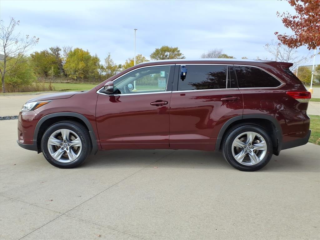used 2017 Toyota Highlander car, priced at $18,999