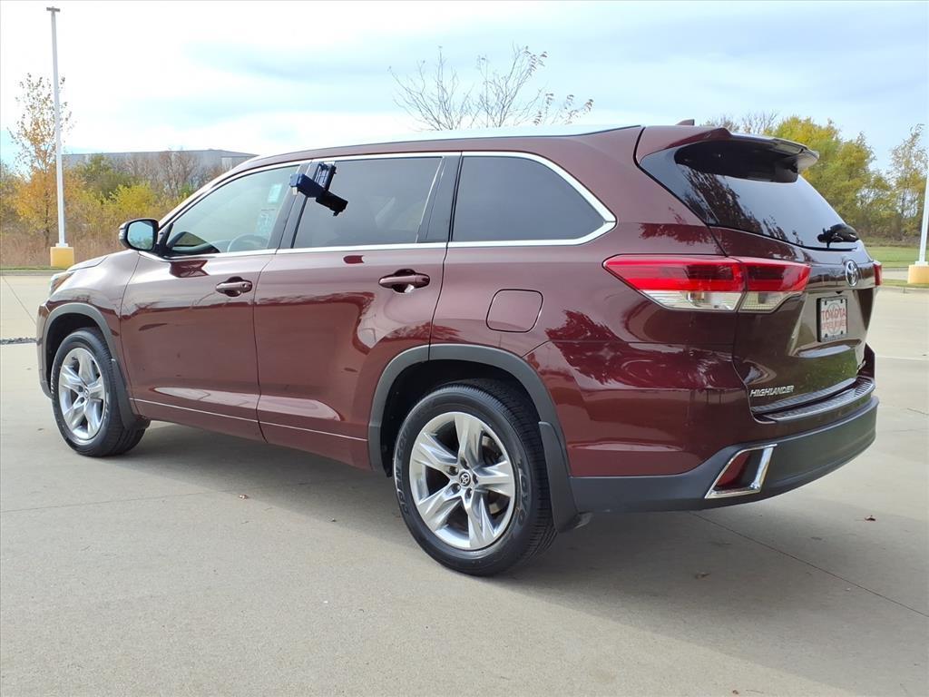 used 2017 Toyota Highlander car, priced at $18,999