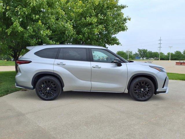 used 2024 Toyota Highlander car, priced at $45,410