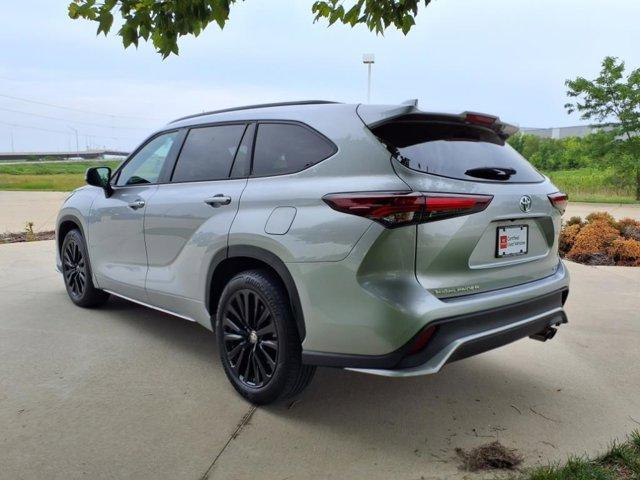 used 2024 Toyota Highlander car, priced at $45,410
