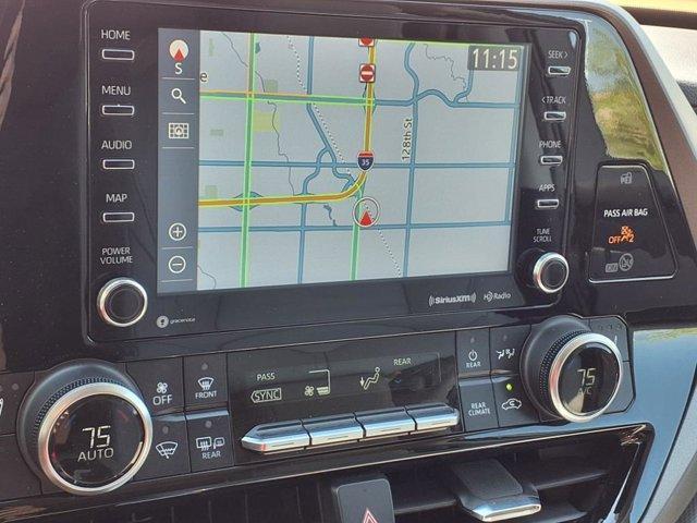 used 2022 Toyota Highlander car, priced at $41,999