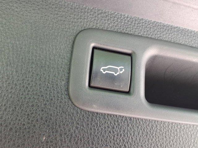 used 2022 Toyota Highlander car, priced at $41,999