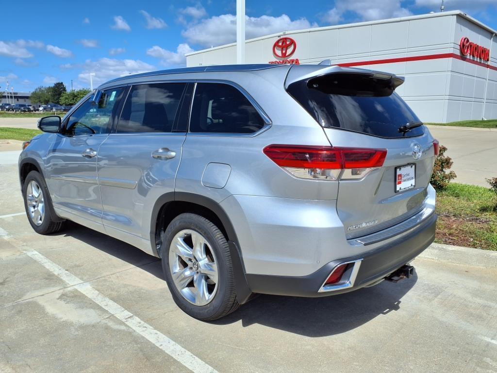 used 2017 Toyota Highlander car, priced at $22,999