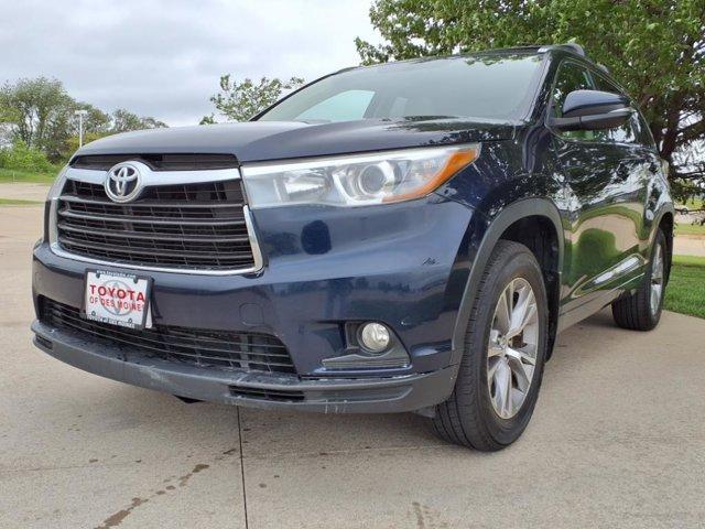 used 2015 Toyota Highlander car, priced at $17,999