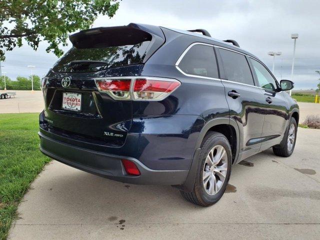 used 2015 Toyota Highlander car, priced at $17,999